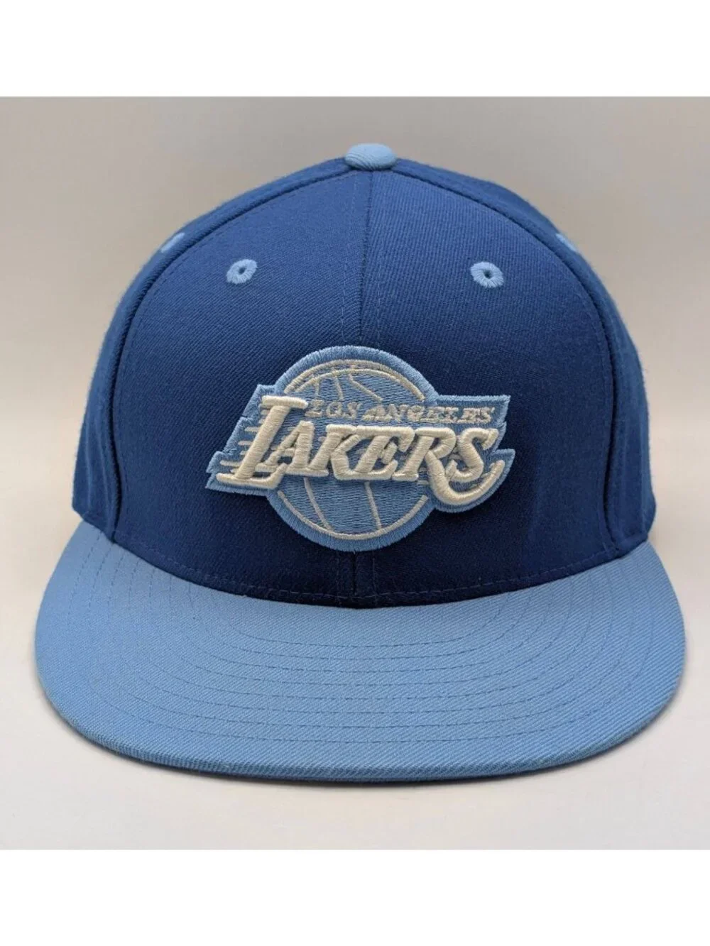 LA Los Angeles Lakers Fitted Hat Adidas Blue Two Tone Size 7 1/4 NBA Flat Bill